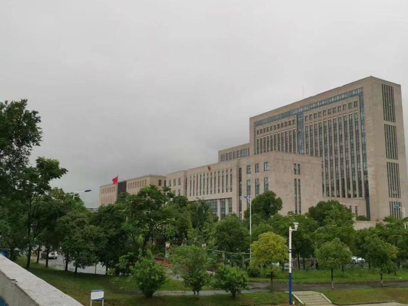持刀入室盜竊小額財物一般怎么判刑？深圳刑事申訴律師告訴您